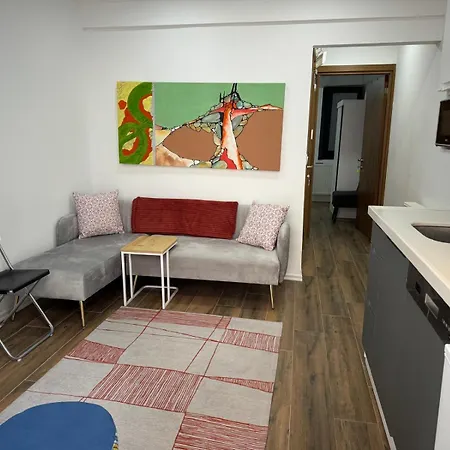 شقة A Cozy Nest For Your Charming In The Heart Of
